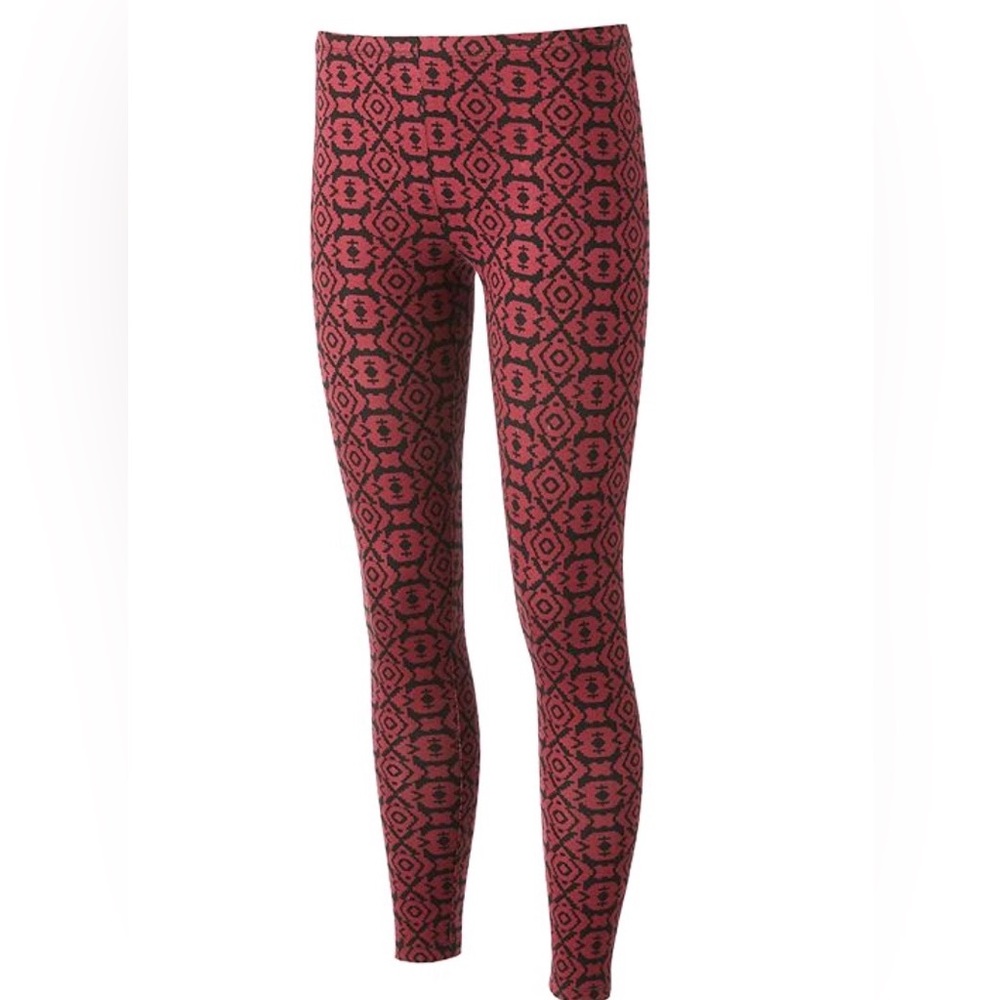 Pink Republic Red and Black Patterned Leggings XL NWT